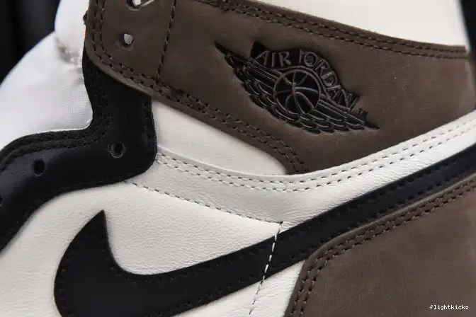 RETRO 555088-105 AIR DARK 1 JORDAN HIGH MOCHA 0515